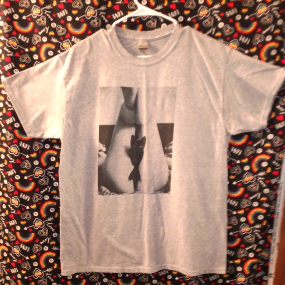 Gildan Other - KITTY SHIRT🐱